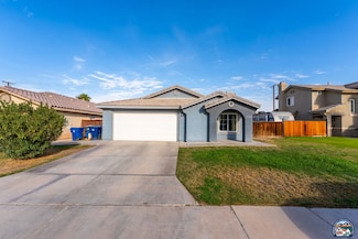 2330 Victoria Ct, Imperial, CA 92251
