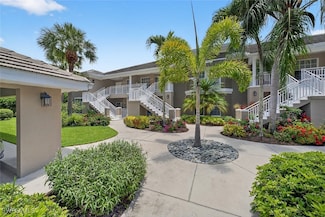 1940 Willow Bend Cir Unit 102, Naples, FL 34109