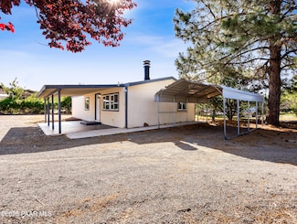 18391 S John Fry Ave, Peeples Valley, AZ 86332