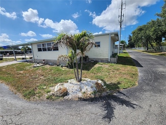 5301 Algeria Ct, Bradenton, FL 34207