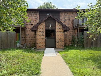 500 Columbia Dr Unit D, Columbia, MO 65201