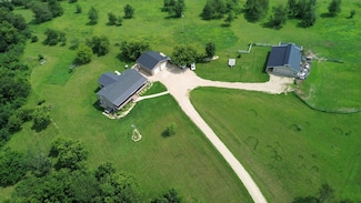 16874 Pond View Ln, Mineral Point, WI 53565