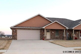 6388 Osage Dr, Dubuque, IA 52002