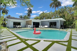 7531 Center Bay Dr, North Bay Village, FL 33141