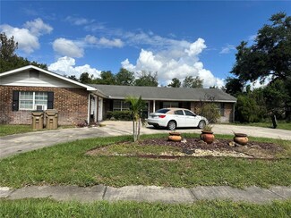3435 Sailfish Ave, Fruitland Park, FL 34731