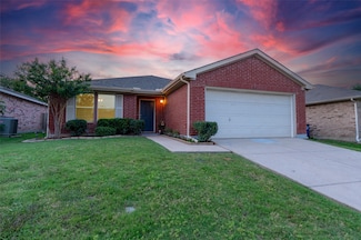 1637 Thornhill Ln, Little Elm, TX 75068