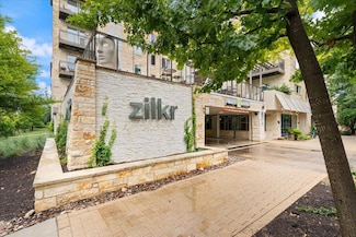 1900 Barton Springs Rd Unit 4002, Austin, TX 78704