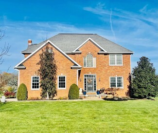 835 Spyglass Dr, Bedford, IN 47421