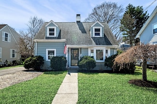 38 Lafayette St, Marblehead, MA 01945
