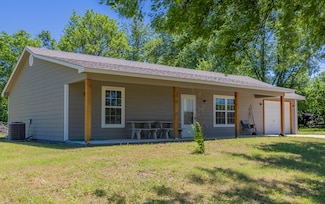 304 W Market Ave, Fairland, OK 74343