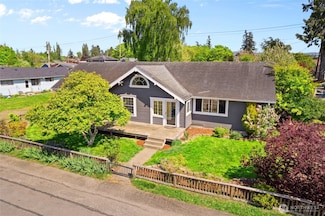 2812 Nome St, Bellingham, WA 98225