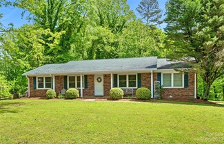 335 Pinecrest St, Salisbury, NC 28147