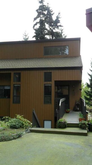 10911 NE 37th Place Unit 3, Bellevue, WA 98004