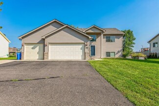 9802 44th St NE, Saint Michael, MN 55376