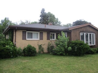 4934 W Washington St, South Bend, IN 46619