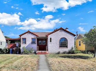 2424 W Fairview Ave, Spokane, WA 99205