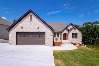 9116 Stillwater Rd, Sherwood, AR 72120