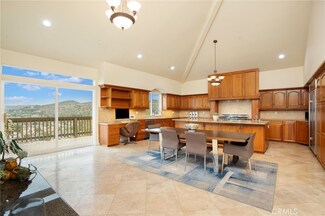 12336 Circula Panorama, Santa Ana, CA 92705