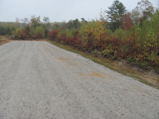 13 Schiavi Dr, Oxford, ME 04270