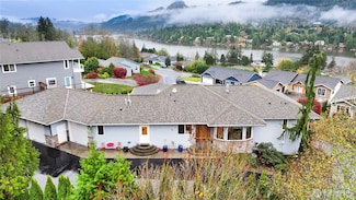 18019 Mariposa Ln, Mount Vernon, WA 98274