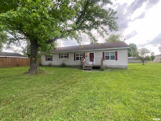 415 N Broadway St, Waltonville, IL 62894