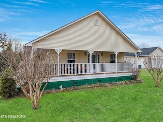 1737 Snapp Rd, Sevierville, TN 37862