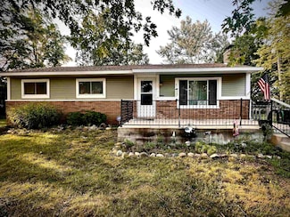 8235 Rondale Dr, Shelby Township, MI 48316