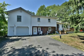 121 Hammond Rd, Thiells, NY 10984