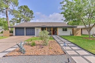 1903 Redway Ln, Houston, TX 77062