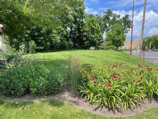 226 W Maple Ave, Libertyville, IL 60048