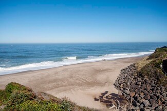 365 Monterey Ave, Gleneden Beach, OR 97388
