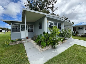 22 Kimberly Ct, Daytona Beach, FL 32119