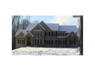 3767 Heron Creek Dr, Rootstown, OH 44272