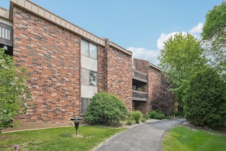 2350 W Good Hope Rd Unit 156, Milwaukee, WI 53209