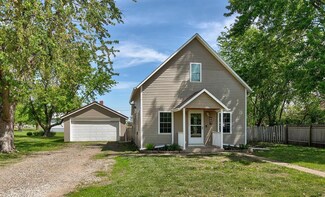 607 Grand St, Melcher Dallas, IA 50062