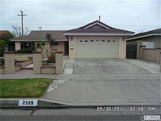 2509 S Spruce St, Santa Ana, CA 92704