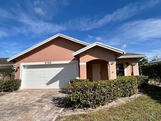 5795 SE Mitzi Ln, Stuart, FL 34997