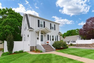 488 Baker St, West Roxbury, MA 02132