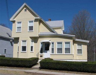 32 Dayton St, Lowell, MA 01852