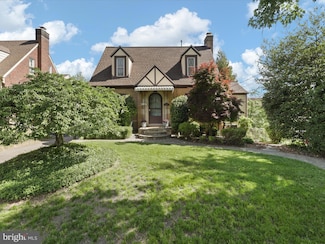 5929 Washington Blvd, Arlington, VA 22205