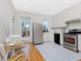 23 Union St Unit 4, Charlestown, MA 02129
