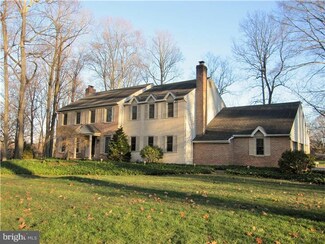 820 Nathan Hale Dr, West Chester, PA 19382
