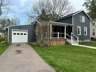 41 N Clinton St, Albion, NY 14411