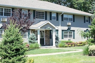 1750 W Main St Unit C04, Riverhead, NY 11901