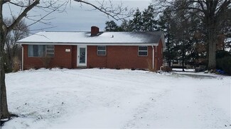 122 North Dr, Butler, PA 16001