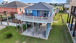 860 Main St, Bolivar Peninsula, TX 77650