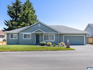 501 W Summer Breeze Ln, Sequim, WA 98382