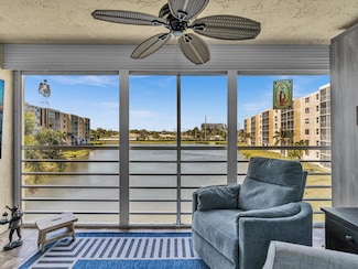 321 SE 3rd St Unit 305, Dania, FL 33004