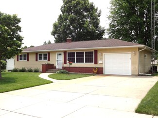 623 Wilson St, Sun Prairie, WI 53590