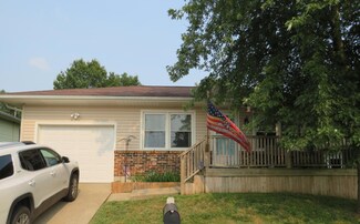1260 S Miami Ave, Marshall, MO 65340